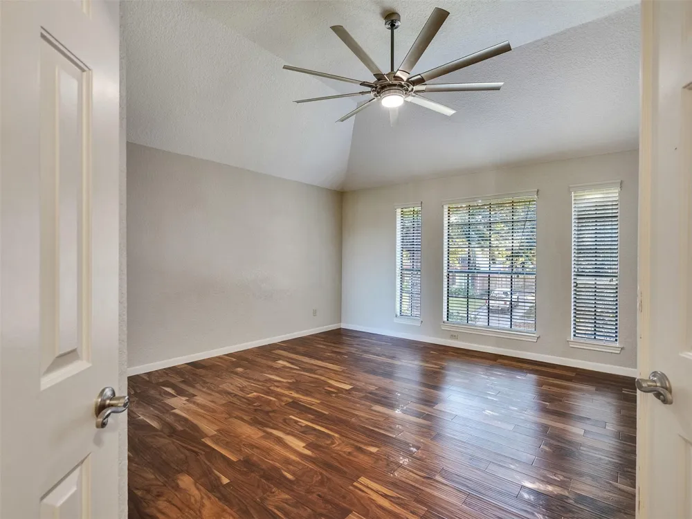 114 Bayou Bend Drive League City, TX 77573