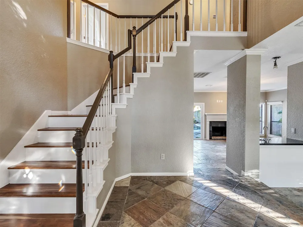 114 Bayou Bend Drive League City, TX 77573