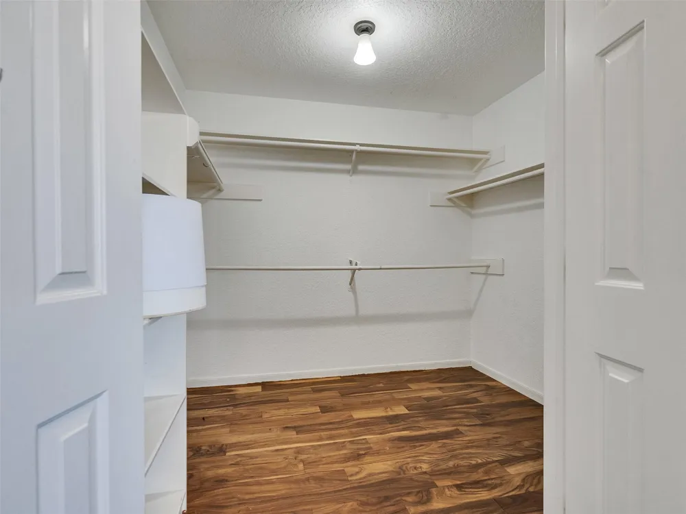 114 Bayou Bend Drive League City, TX 77573