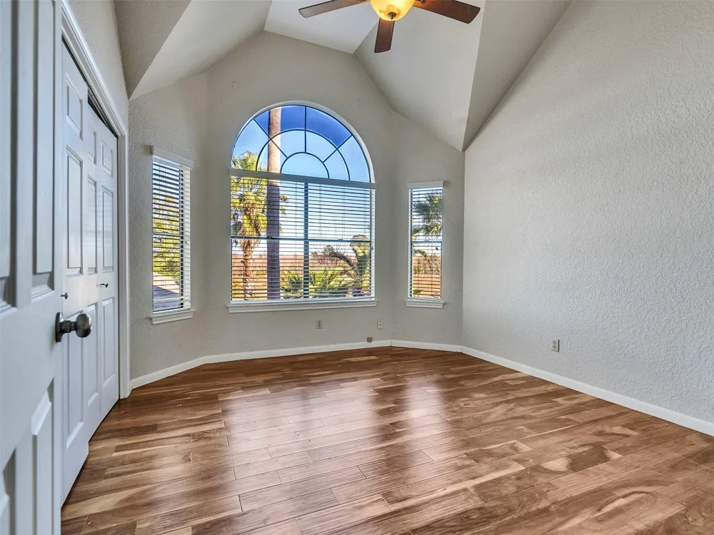 114 Bayou Bend Drive League City, TX 77573