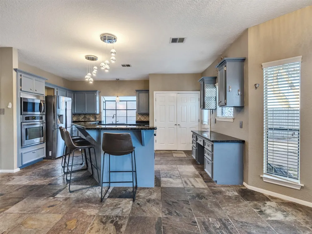 114 Bayou Bend Drive League City, TX 77573