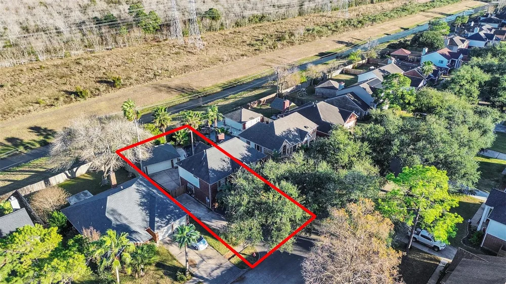 114 Bayou Bend Drive League City, TX 77573