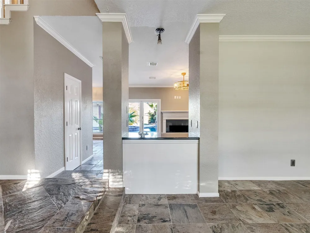 114 Bayou Bend Drive League City, TX 77573