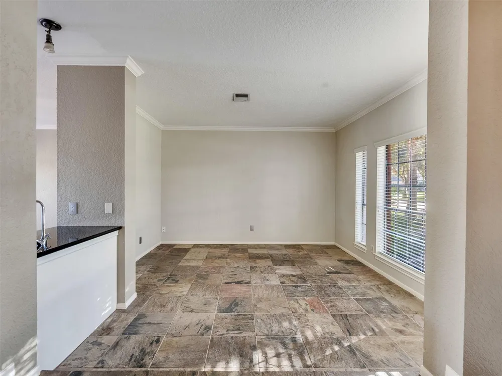 114 Bayou Bend Drive League City, TX 77573