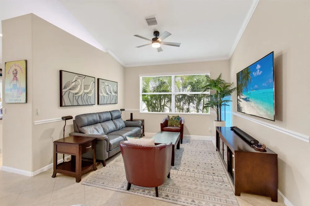 2271 Egret Cove Drive West Palm Beach, FL 33411