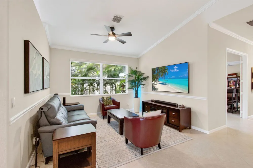2271 Egret Cove Drive West Palm Beach, FL 33411