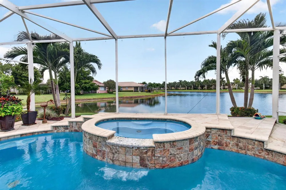 2271 Egret Cove Drive West Palm Beach, FL 33411