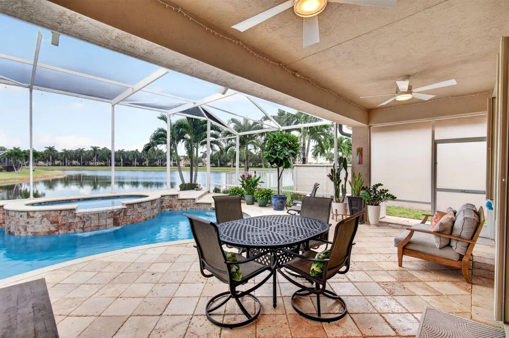 2271 Egret Cove Drive West Palm Beach, FL 33411