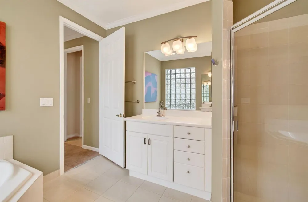 2271 Egret Cove Drive West Palm Beach, FL 33411