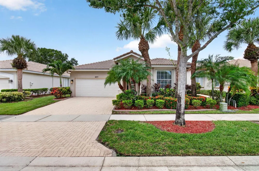 2271 Egret Cove Drive West Palm Beach, FL 33411