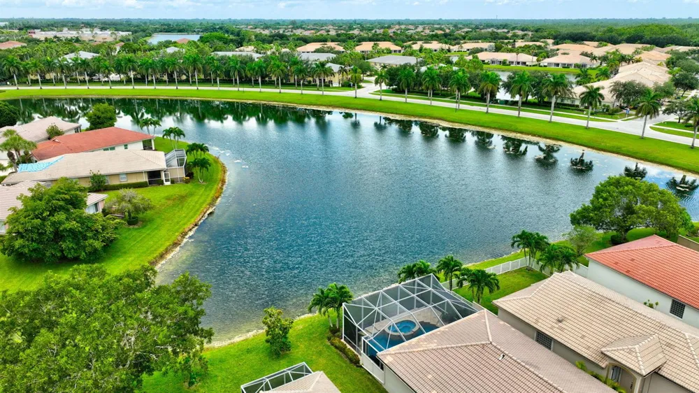 2271 Egret Cove Drive West Palm Beach, FL 33411