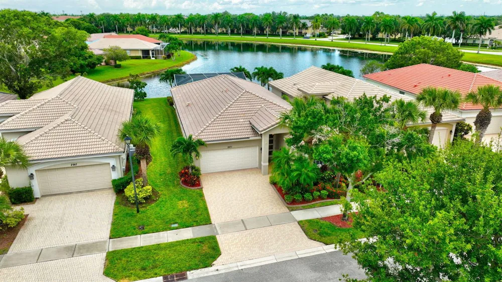 2271 Egret Cove Drive West Palm Beach, FL 33411