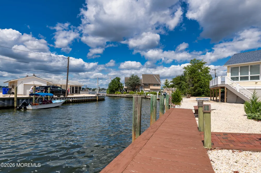 39 Lagoon Drive E Brick, NJ 08723