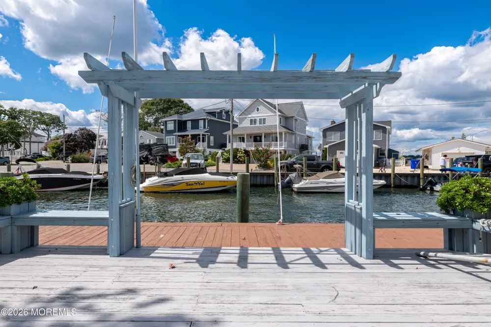 39 Lagoon Drive E Brick, NJ 08723