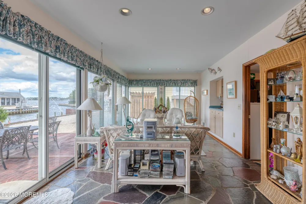 39 Lagoon Drive E Brick, NJ 08723