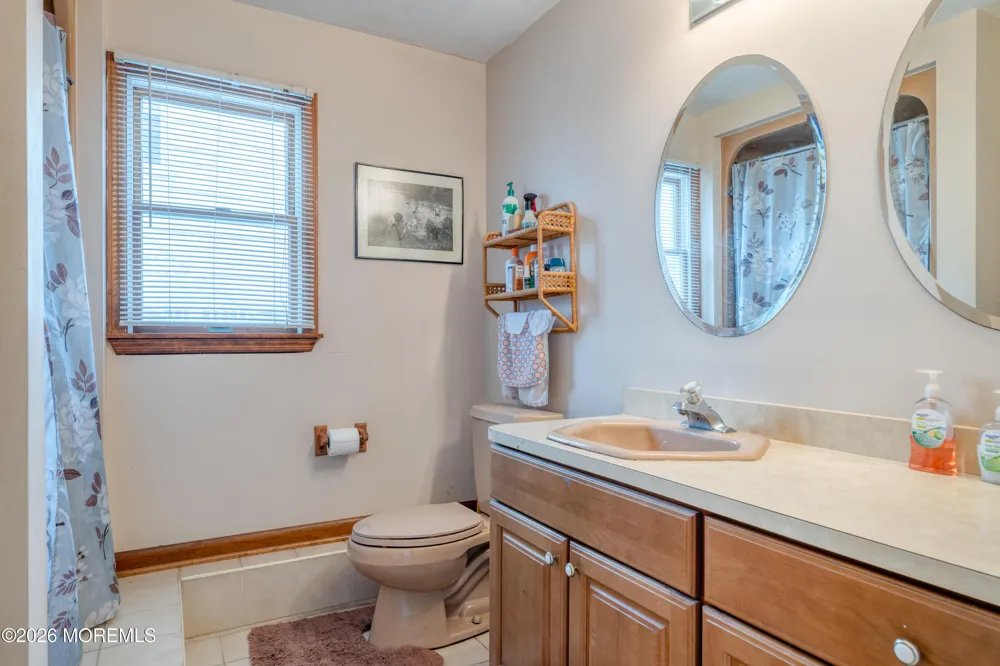 39 Lagoon Drive E Brick, NJ 08723