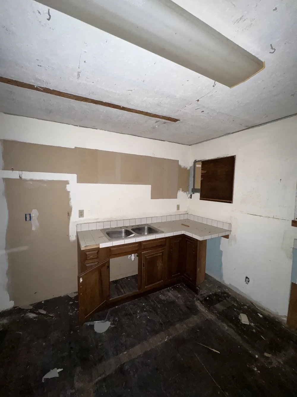 801 Scottsville Rd Lafayette, TN 37083