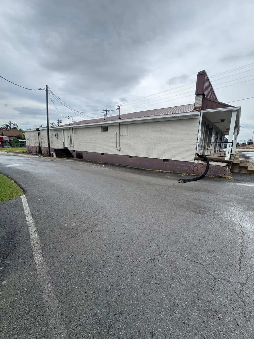801 Scottsville Rd Lafayette, TN 37083