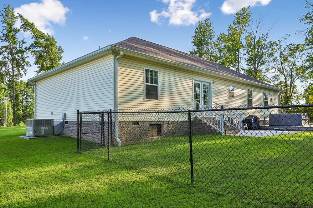 7485 McMinnville Hwy Morrison, TN 37357