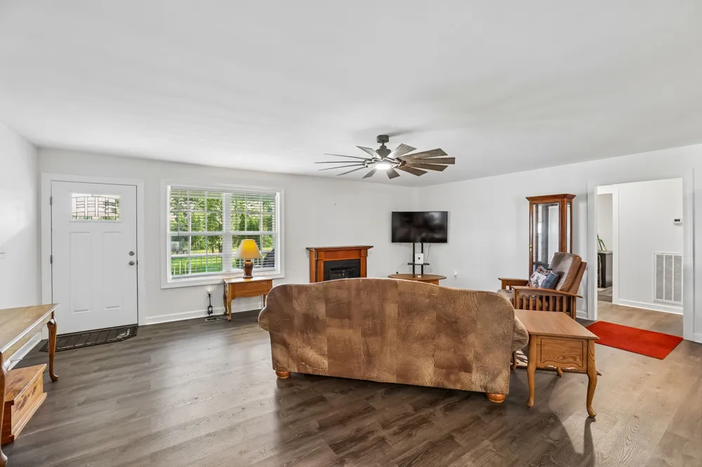 7485 McMinnville Hwy Morrison, TN 37357