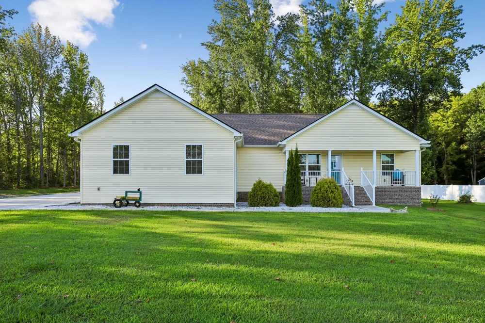 7485 McMinnville Hwy Morrison, TN 37357