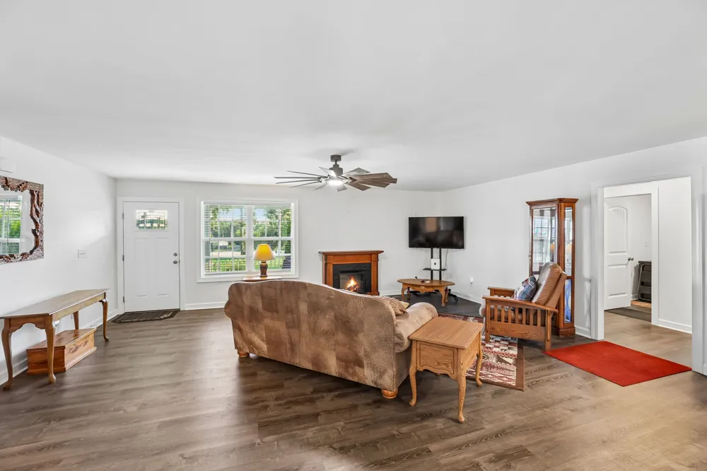 7485 McMinnville Hwy Morrison, TN 37357