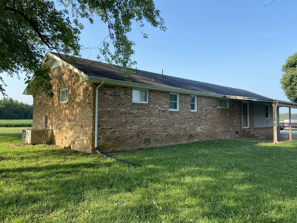 801 Webb Rd Clarksville, TN 37040