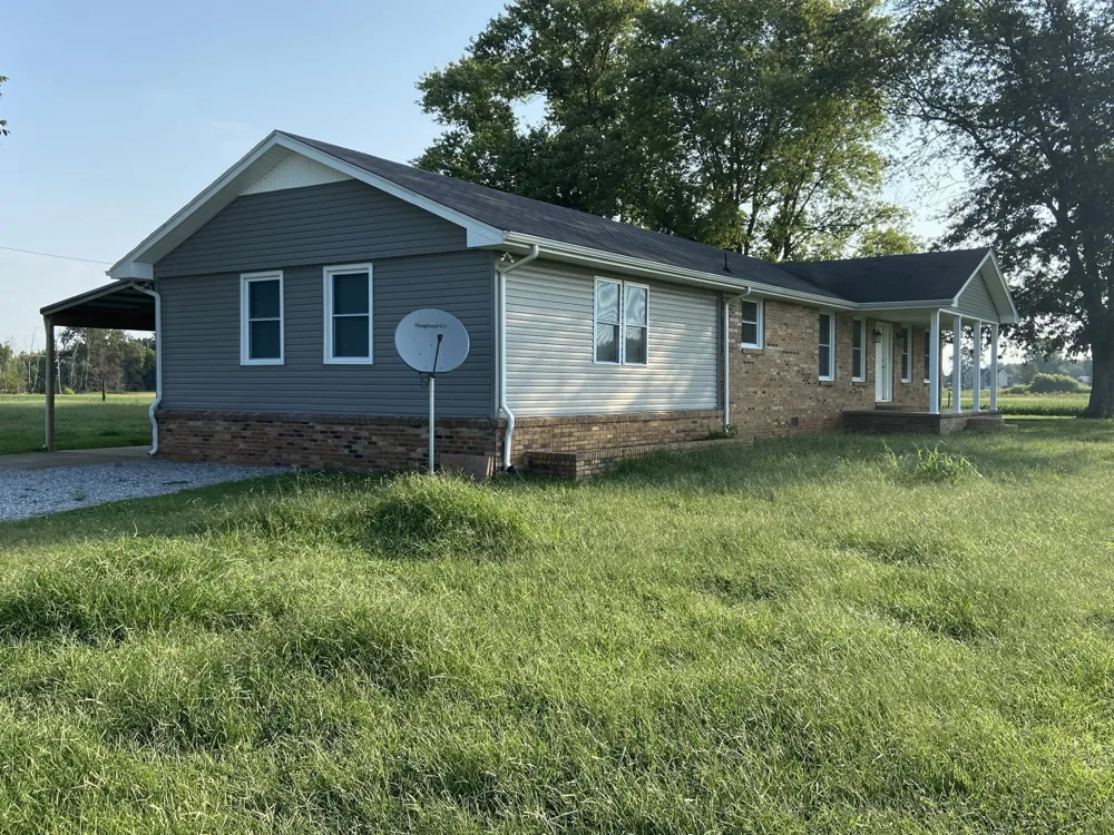801 Webb Rd Clarksville, TN 37040