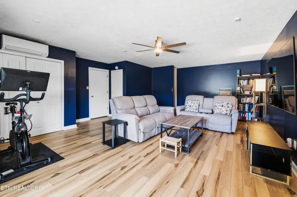 9217 Shady Mill Lane Knoxville, TN 37922