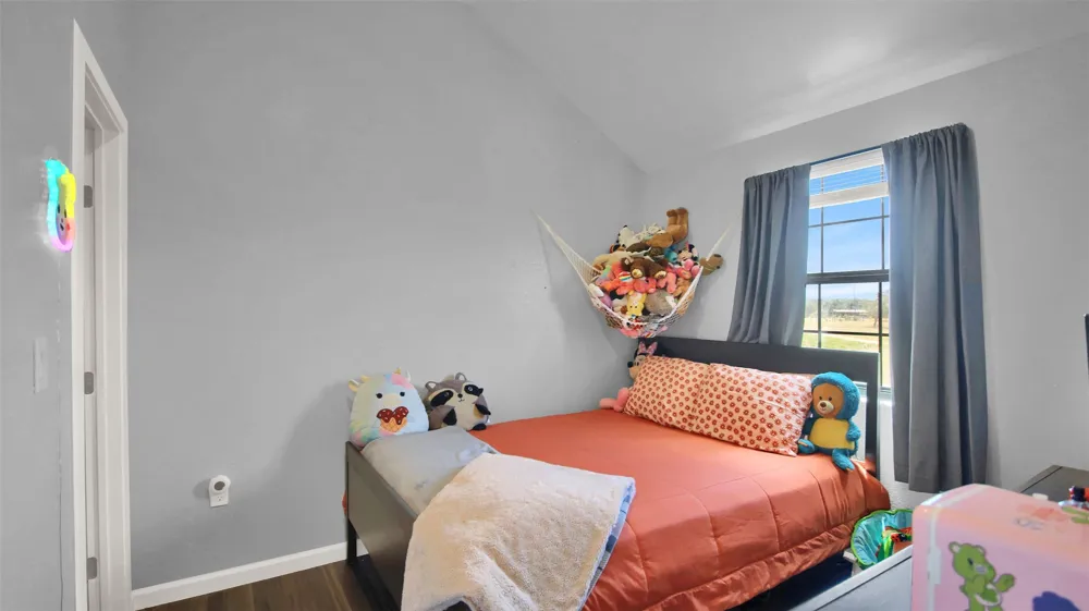 599 Rocky Lane Luling, TX 78648