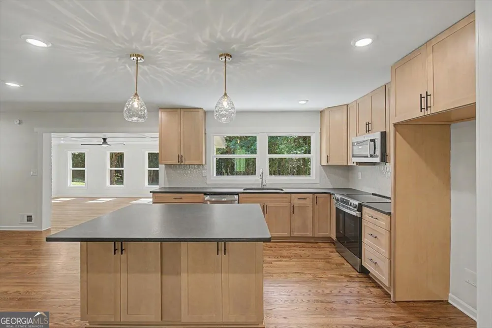 3986 Bearden LN Douglasville, GA 30135