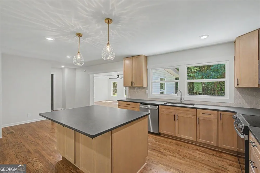 3986 Bearden LN Douglasville, GA 30135