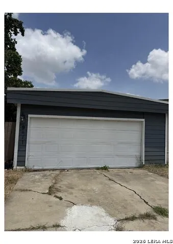9611 SIMPLICITY DR San Antonio, TX 78245