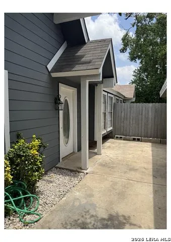 9611 SIMPLICITY DR San Antonio, TX 78245