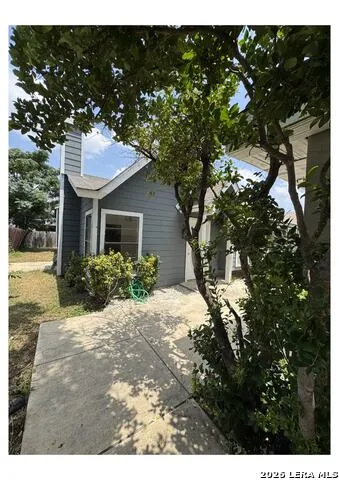 9611 SIMPLICITY DR San Antonio, TX 78245
