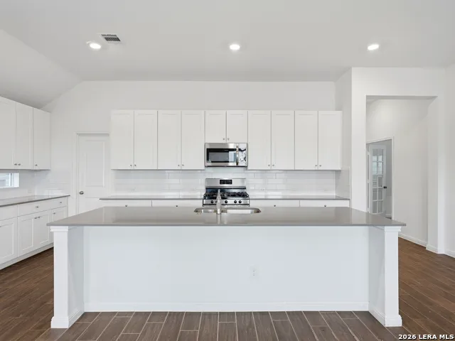 6068 Draw Loop Bulverde, TX 78163