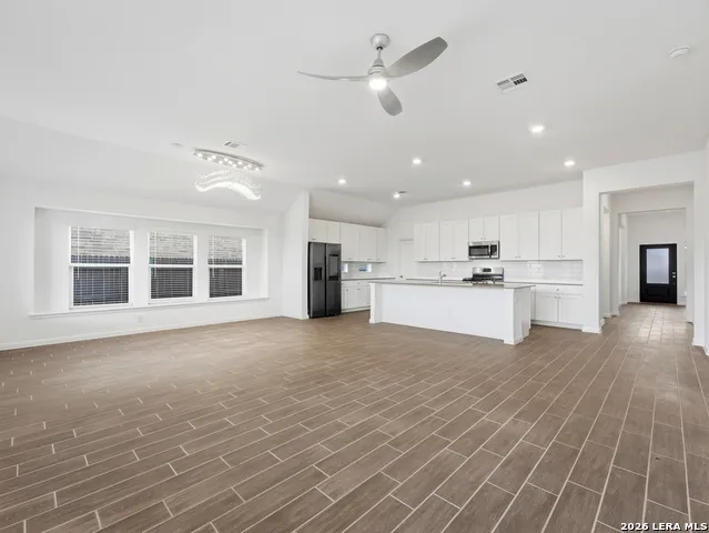 6068 Draw Loop Bulverde, TX 78163