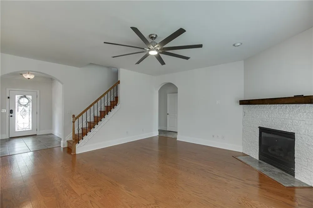7823 Keepsake Lane Flowery Branch, GA 30542