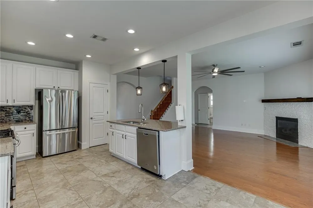 7823 Keepsake Lane Flowery Branch, GA 30542