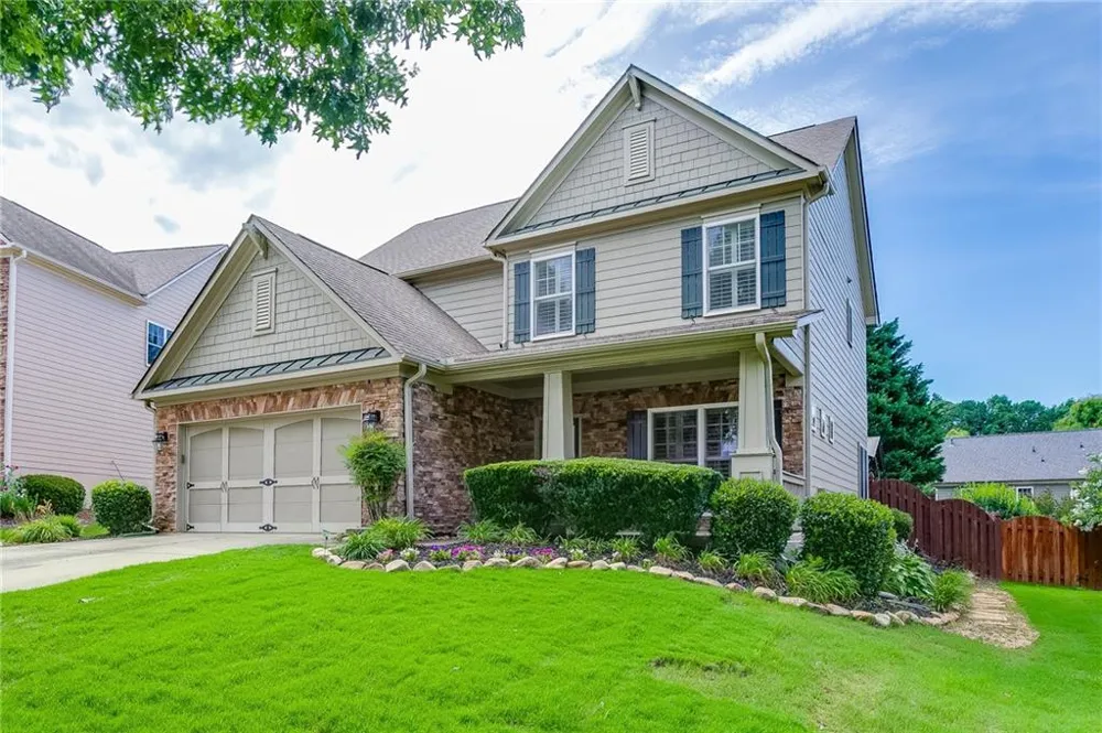 7823 Keepsake Lane Flowery Branch, GA 30542