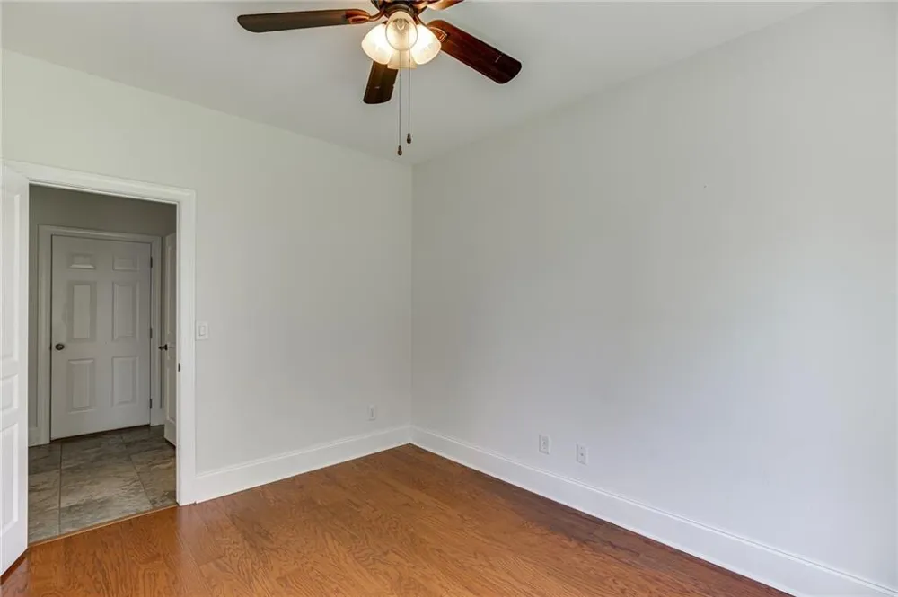 7823 Keepsake Lane Flowery Branch, GA 30542