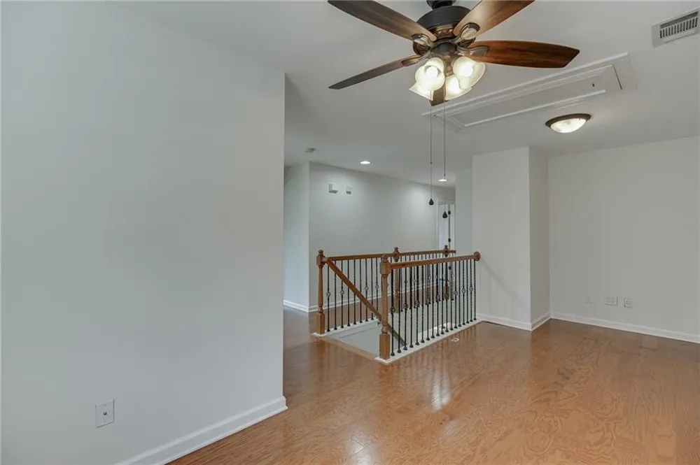 7823 Keepsake Lane Flowery Branch, GA 30542