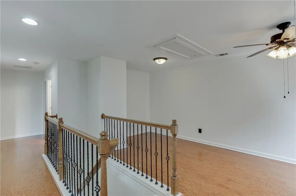 7823 Keepsake Lane Flowery Branch, GA 30542