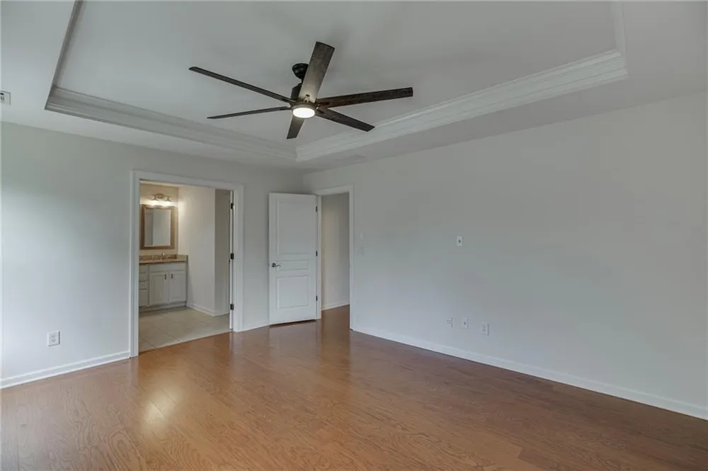 7823 Keepsake Lane Flowery Branch, GA 30542