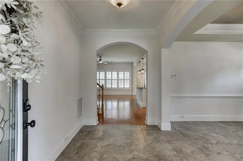 7823 Keepsake Lane Flowery Branch, GA 30542