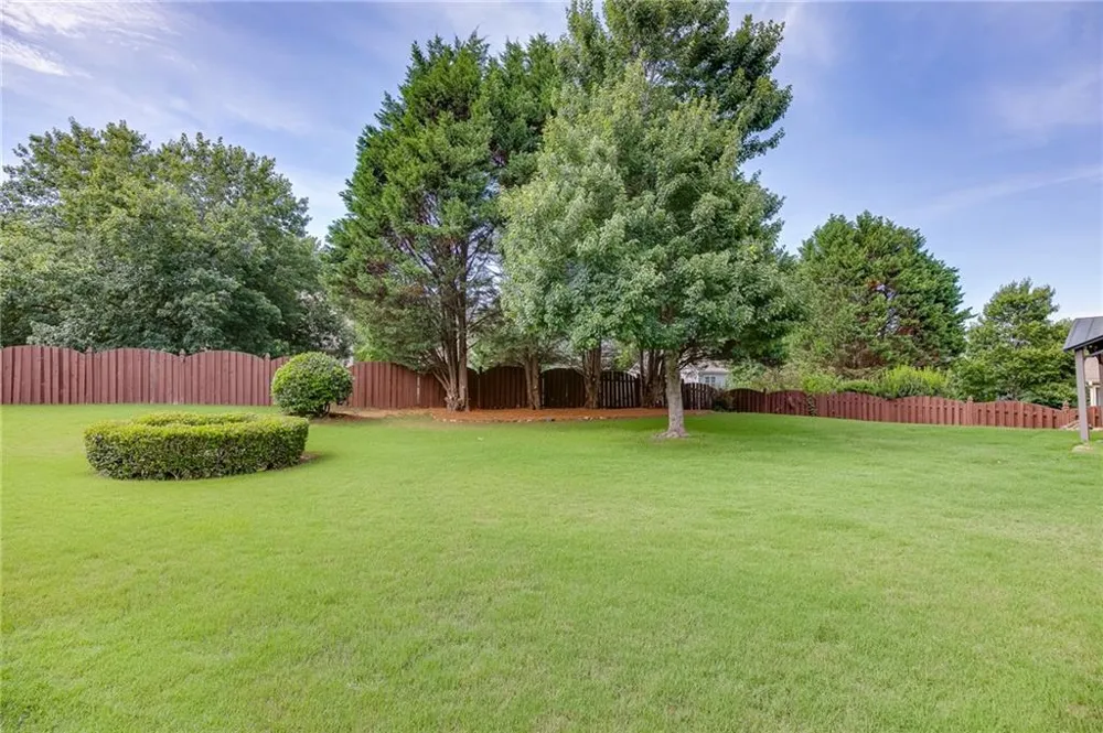 7823 Keepsake Lane Flowery Branch, GA 30542