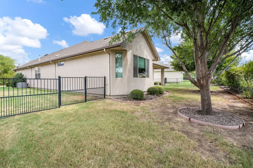 10224 Lindenwood Trail Denton, TX 76207