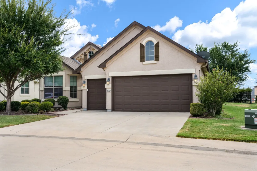 10224 Lindenwood Trail Denton, TX 76207