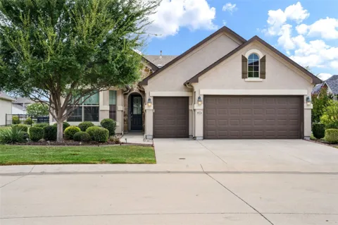 10224 Lindenwood Trail