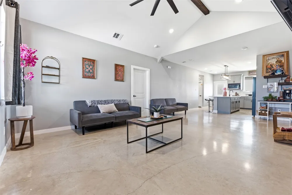 770 Section House Road Ennis, TX 75119